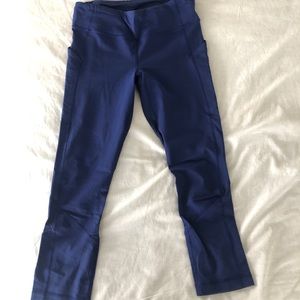 Lululemon Speed Up Crop 21” - size 6
